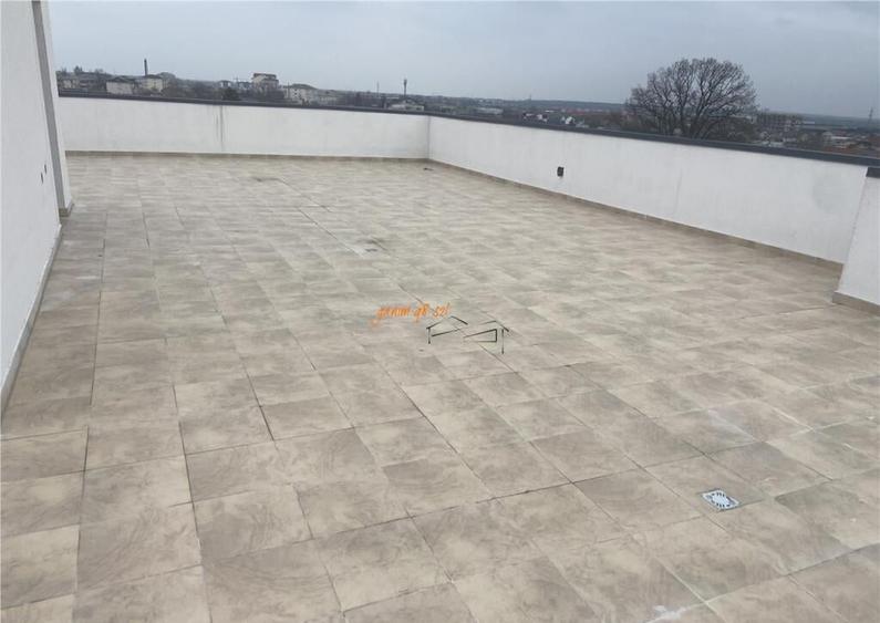 Penthouse cu 4 Camere si terasa de 160 mp in zona centrala a - 7