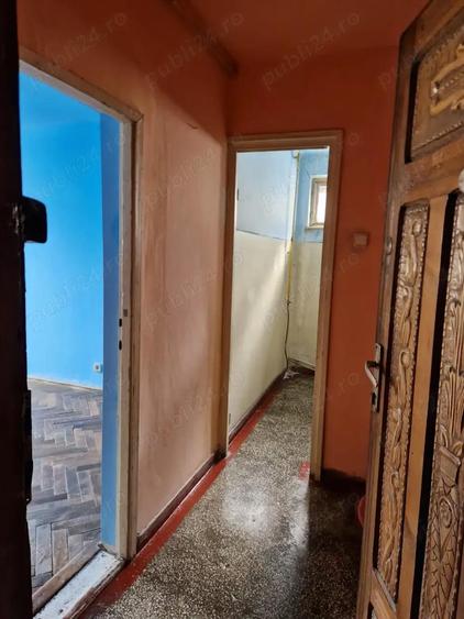 Apartament de vanzare - 2 camere, Petrosani, Str. Aviatorilor, bloc 1 - 5