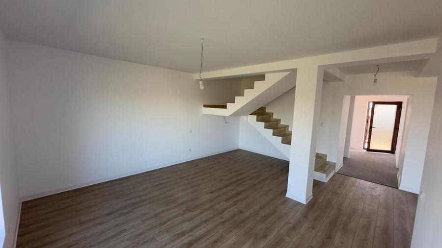 Casa Duplex | Odai Otopeni | Curte 300mp | 4+ camere | Terasa - 12