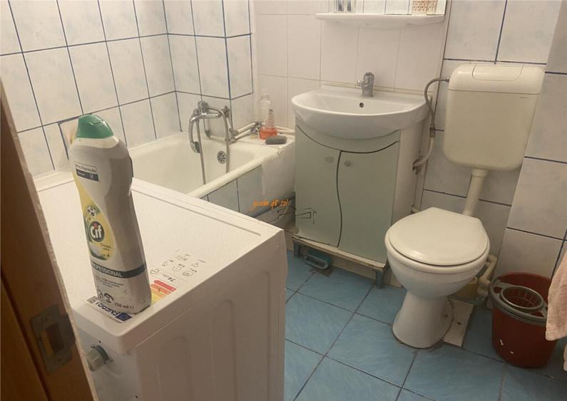 Garsoniera , zona B-dul Independentei , et 2 , 32 mp , decom - 6