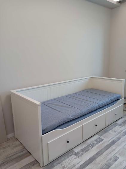 Garsoniera zona Far - 1