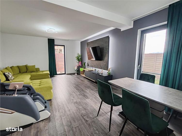 Casa moderna, singura in curte - Izvor - 2