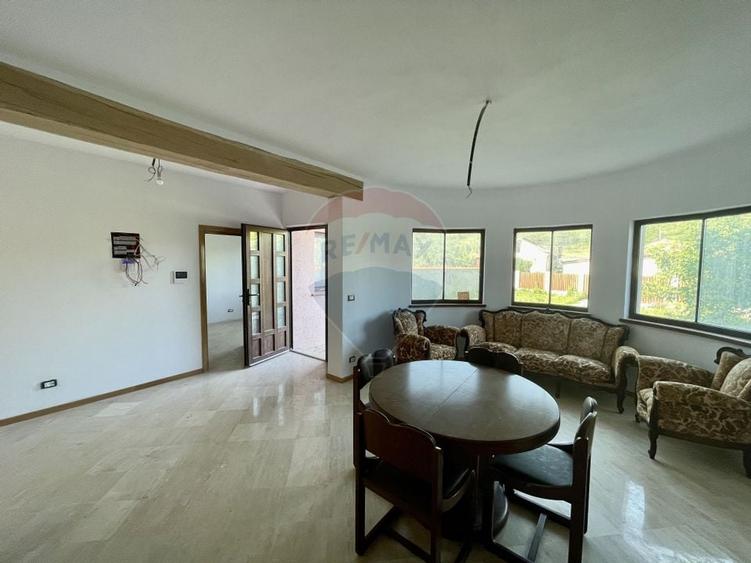 Casa / Vila in Sat Nou / Panciu - 6