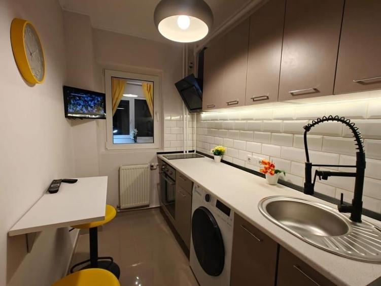 Zona Centrala- Garsoniera exclusivista - renovata cu designer - 7