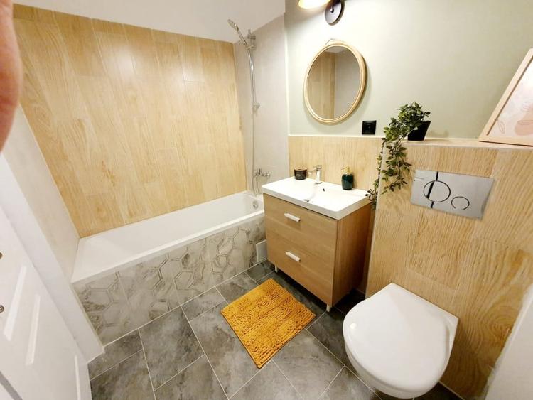 De inchiriat apartament de 3 camere in Floresti - 12