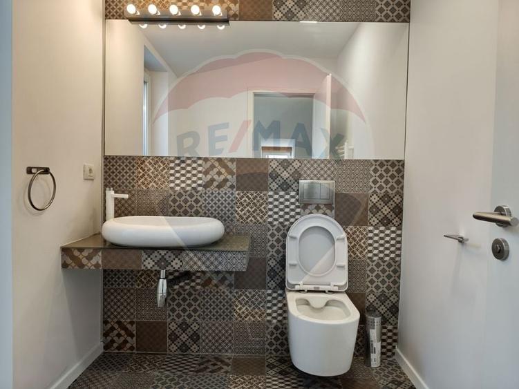 Apartament în vilă din perioada interbelică proaspăt renovat - 8