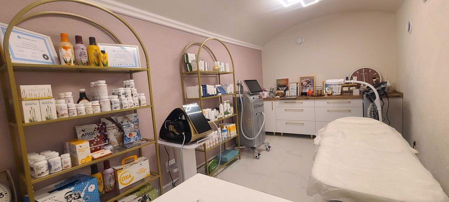 Inchiriez spatiu comercial la demisol Aradul Nou - 4