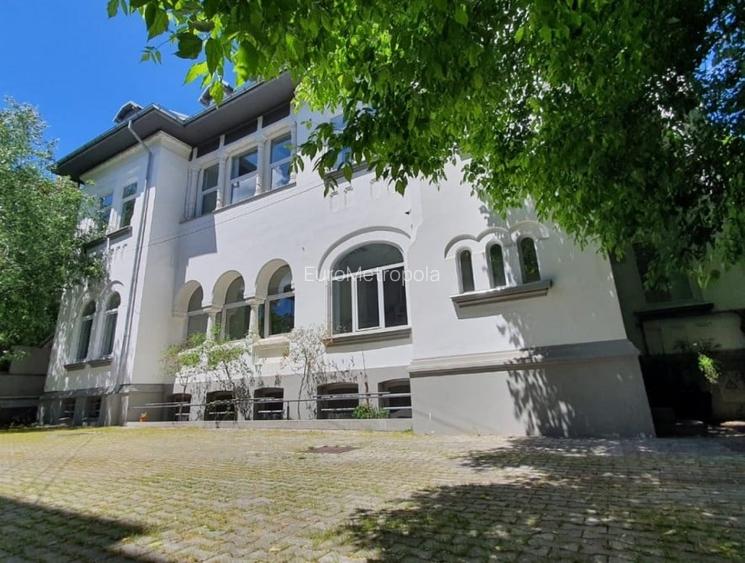 Vila 650 mp utili Dorobanti Capitale