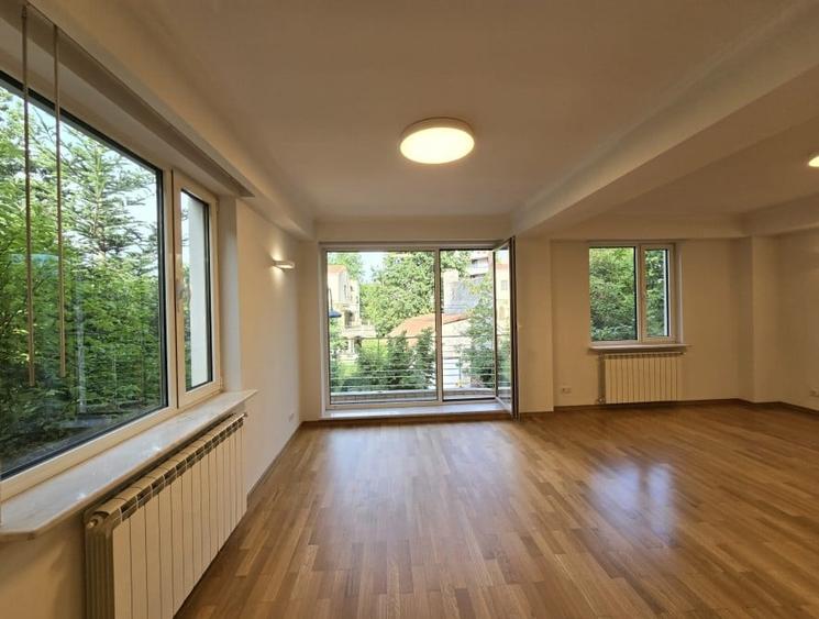 Imobil cu lift si garaj cu 3 locuri parcare Primaverii - 2