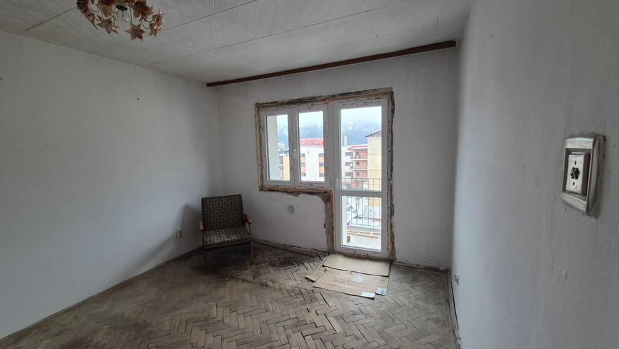 Apartament cu 2 camere nedecomandat în Central