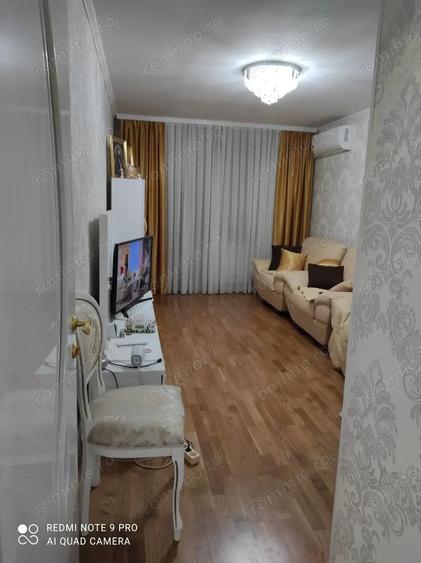 2 camere amplasat in Piata Resita - 4