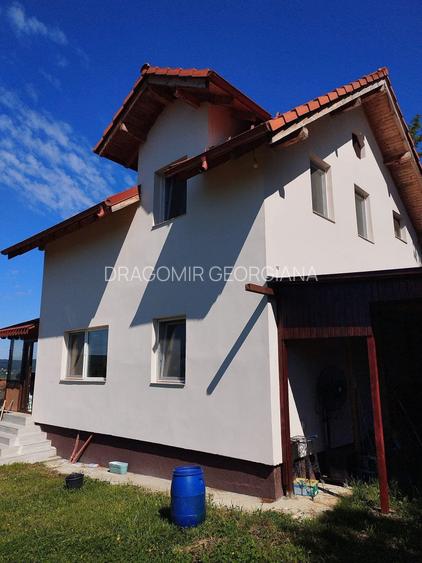 Casa P+1 In Budeasa Arges zona linistita -15 min pana la Pitesti