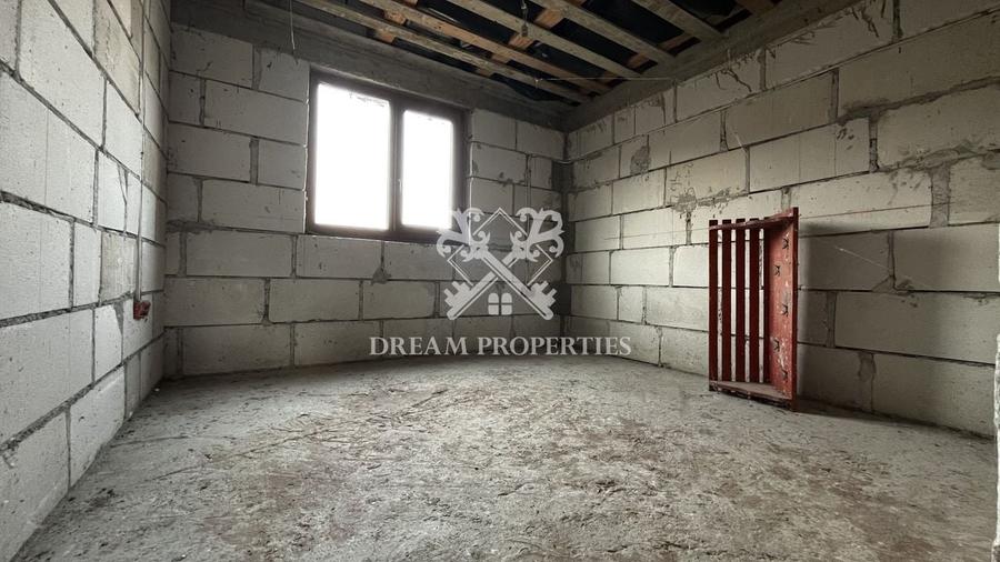 Casa individuala 6 camere, teren 700 mp, zona Dezmir - 7