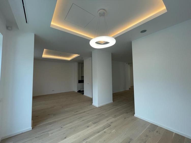 Proprietate versatilă în zonă exclusivistă – ideală pentru locuit sau investiție - 6