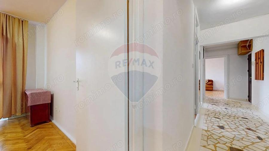 Apartament 3 camere Calea Bucure?ti - 2