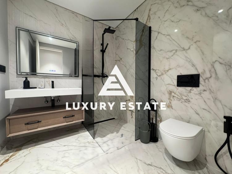 Apartament cu 4 camere decomandat în Primăverii