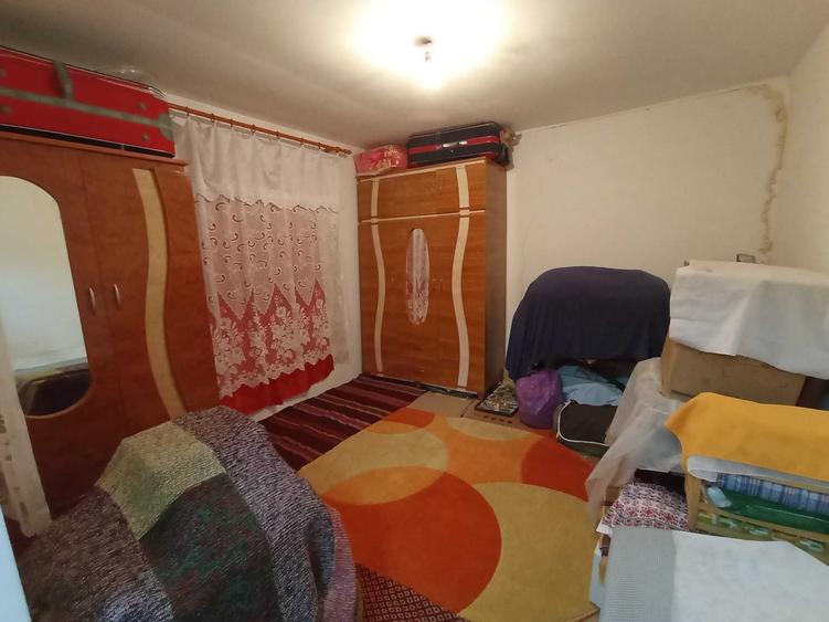 Casă cu 3 camere în Central