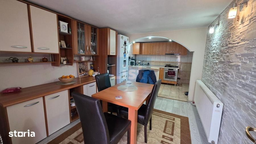 Casă cu 3 camere cu Teren 394 Mp în Schela