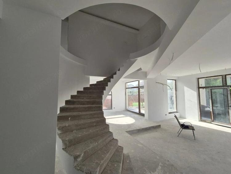 Casa visurilor la vanzare - 16
