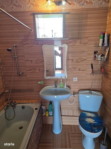 Casă cu 4 camere în Sântuhalm