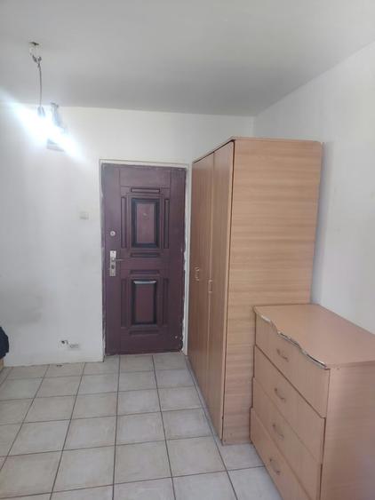 Garsonieră semidecomandată în Eroii Revoluției