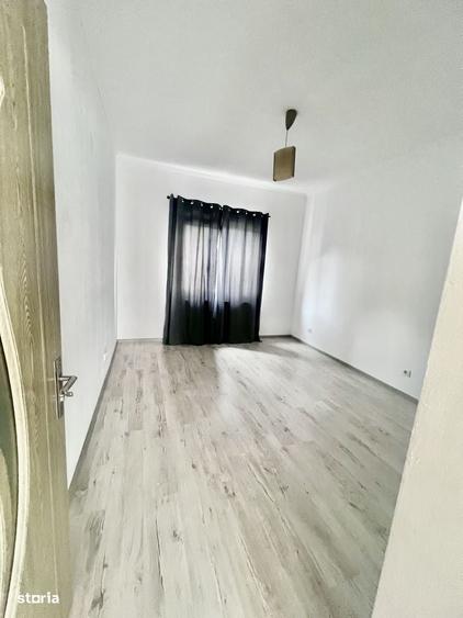 Casă cu 4 camere cu Teren 358 Mp în Unirea