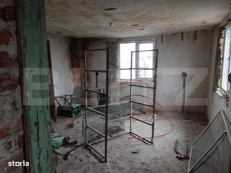 Casă cu 4 camere în Negoiești