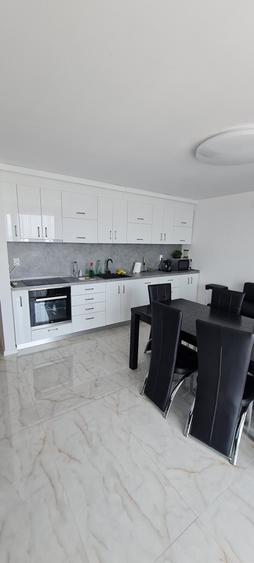 Vand apartament 3 camere - 1