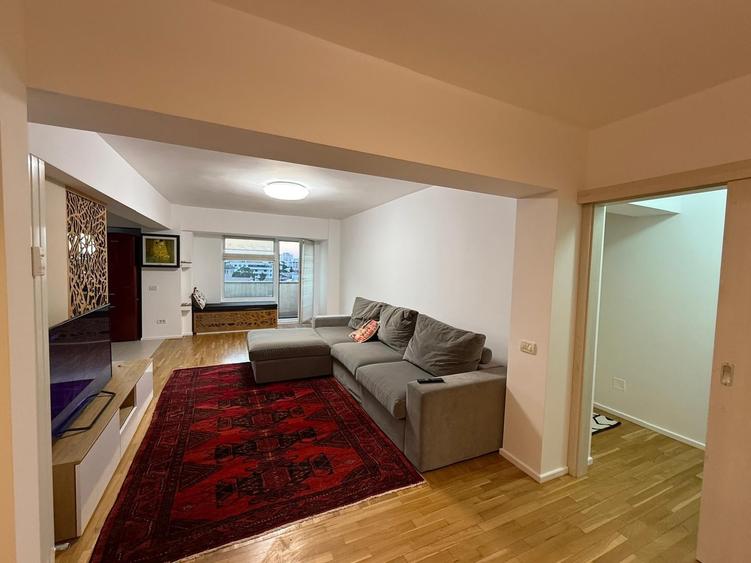 Bd. Unirii - Rond Alba Iulia, 4 camere mobilat si utilat modern,cu  parcare - 3