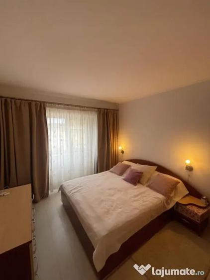 Apartament 3 camere, 70 mp + balcon 10 mp, zona Republicii - - 1