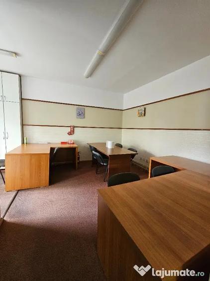 Casă cu 5 camere cu Teren 153 Mp în Podgoria