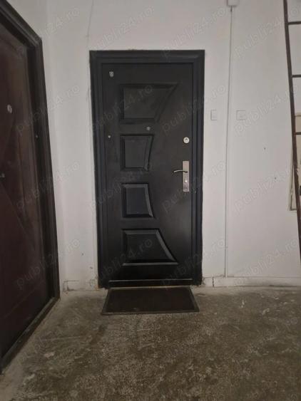 Apartament cu 4 camere decomandat în Șimian
