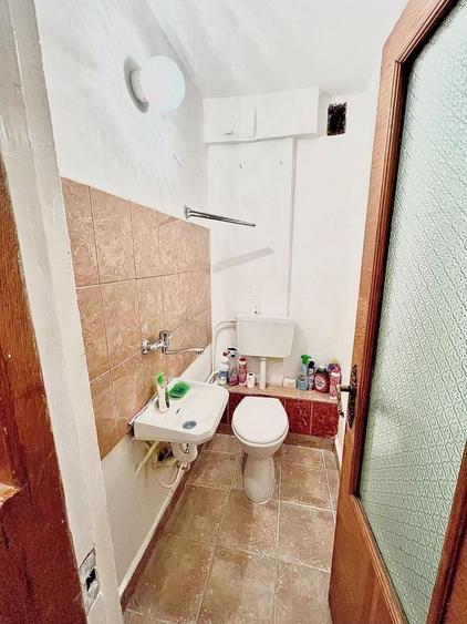 Apartament cu 2 camere decomandat în Infrățirii