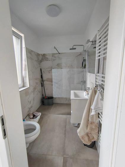 Casă cu Teren 290 Mp în Giroc
