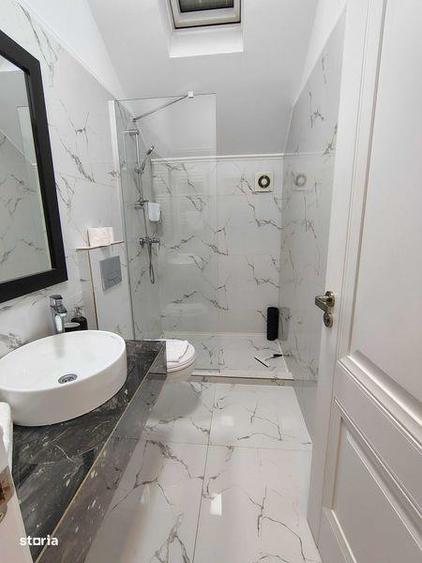 Casă cu 4 camere cu Teren 220 Mp în Central