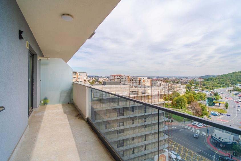 Apartament cu 3 camere decomandat în Nicolina