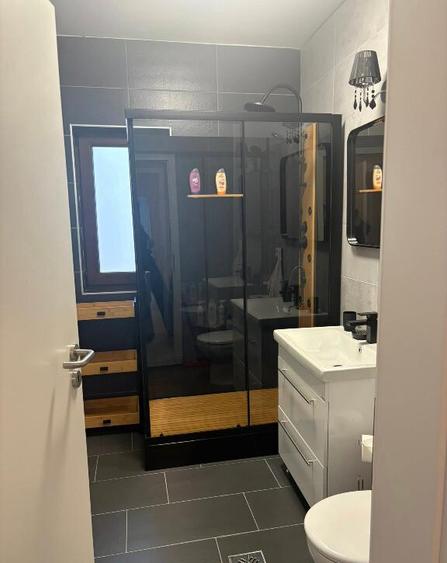 Apartament de 2 camere zona SANPETRU, - 2