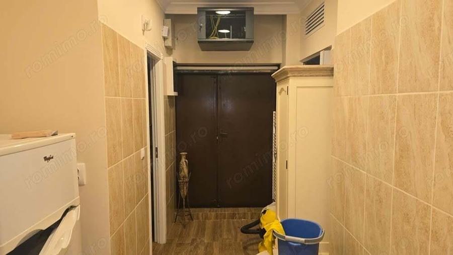 Inchiriez spatiu comercial in Deva, zona 1 Decembrie (Ultracentral), suprafata utila 120 mp, - 14