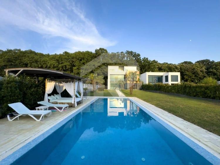 Pe Malul Snagovului, Unde Luxul Devine Cotidian - 42