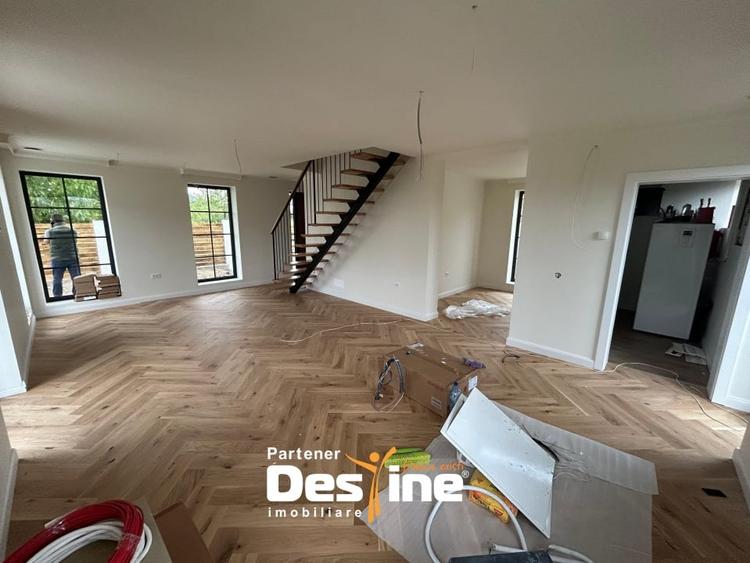 Casa individuala 120mp Teren 360mp Loc parcare terasa si curte generoasa Rediu - 4