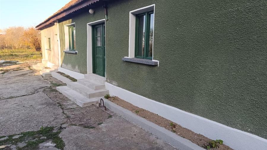 Casă individuală cu 5 camere cu Teren 1412 Mp în Tulca