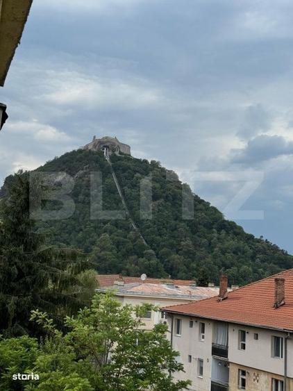 Apartament de vanzare, cu 3 camere decomandat, 61 mp, zona Progresul - 2
