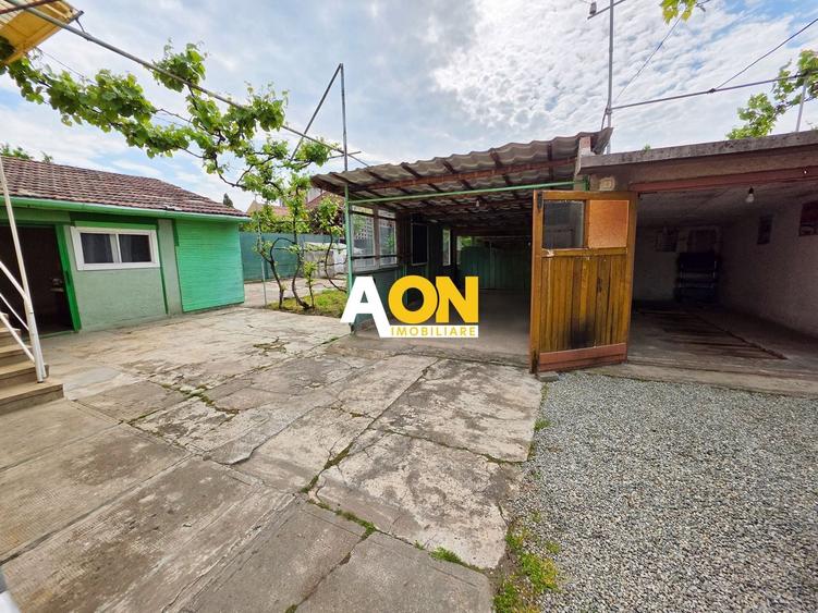 Casa 4 camere, 2 garaje, 652 mp teren, zona exclusivista, Cetate - 2