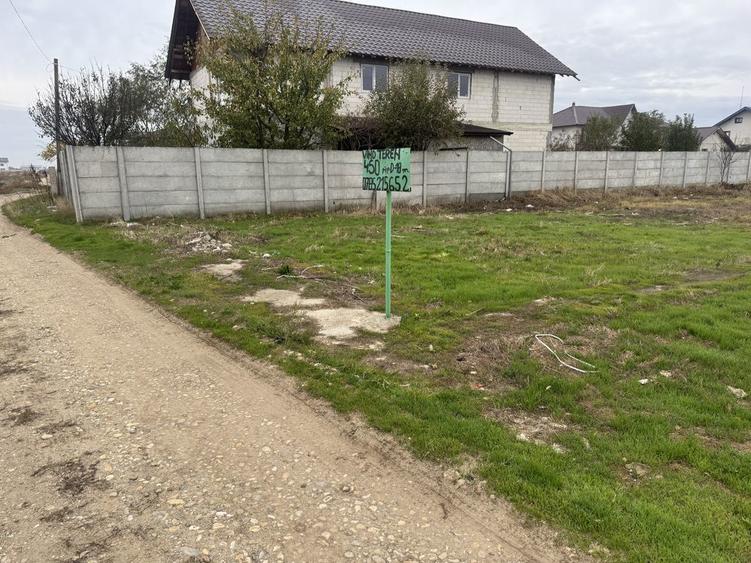Vand teren , intravilan pentru constructi - 2
