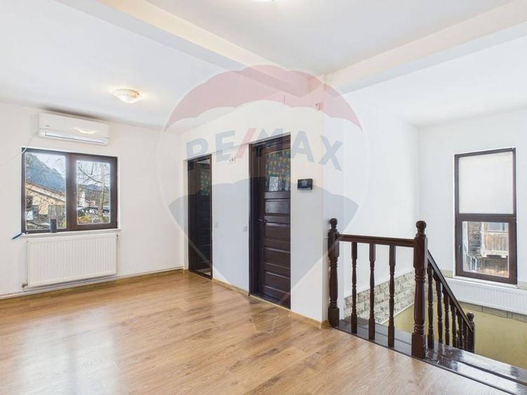 Vilă cu Hammam, garaj și sistem fotovoltaic – Sinaia, Calea Brașovului - 5