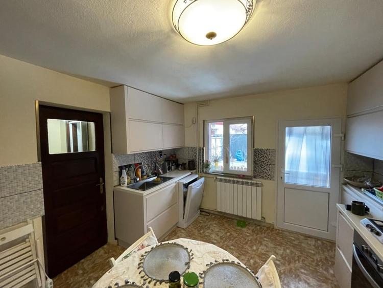 Vila D+P+E+M utilata si mobilata in zona semicentrala cu 6 camere si 191mp utili - 9