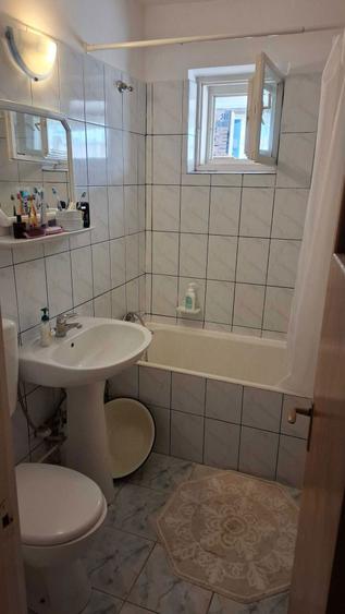 Apartament 2 camere zona centrala de vanzare - 1