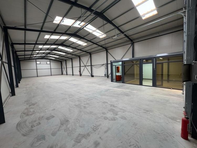 Ovidiu, euohala  380 mp., constructie 2022. - 1