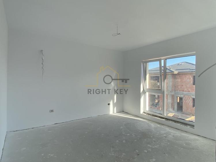 Oportunitate! Vila moderna 4 cam, asfalt, toate utilitatile! Comision0 - 15