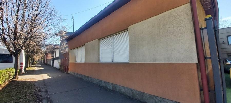 Casa tip duplex , str.Mihai Eminescu ,zona excelenta la strada principala - 6